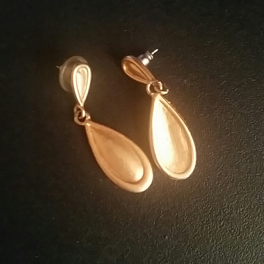 Earring Bundle - Picture 3 of 4
